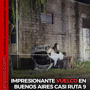 Roldán: un automóvil volcó sobre la vereda en Ruta 9 y su conductor sufrió lesiones leves